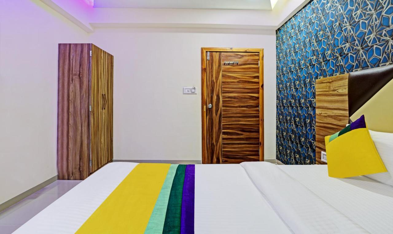 Itsy Hotels Rk Palace Vadodara Exterior foto